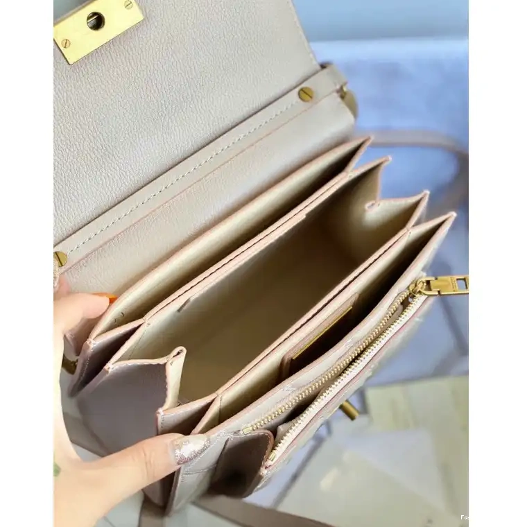 Fashionrepsfam ru Bags Givenchy 2012SH0169 0701